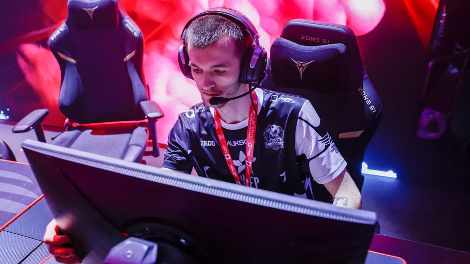 Депутат предложила взять распространение видеоигр под государственный контроль — в том числе через «прокатные удостоверения» по аналогии с фильмами. Власть обсуждает законопроекты и штрафы на фоне роста рынка и ухода крупных зарубежных издателей.