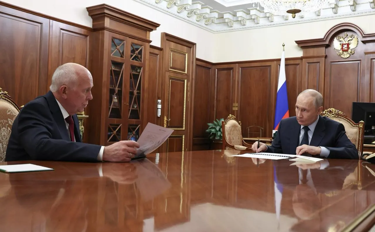 Глава Ростеха доложил президенту о сдвиге сроков: серийный запуск МС‑21 и Суперджет‑100 перенесён на следующий год, в этом году планируется только сертификация Ил‑114‑300.