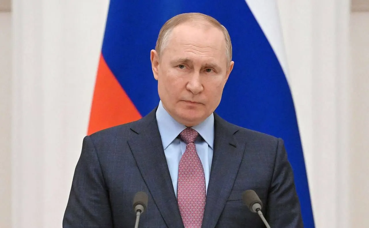 Президент заявил, что искусственный интеллект уже начинает заменять низкоквалифицированных сотрудников, и этот процесс является необратимым и неизбежным.