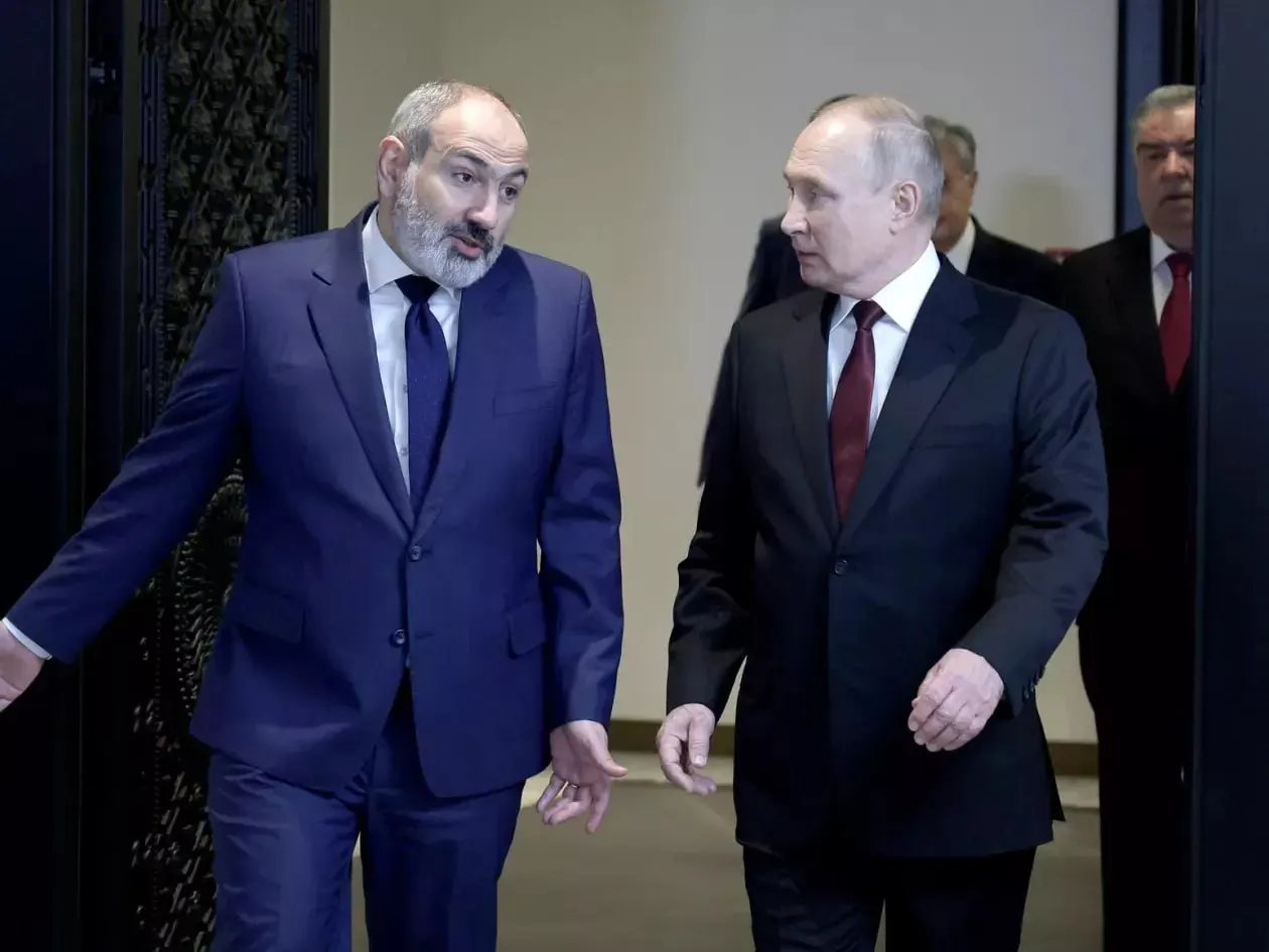 Премьер-министр заявил, что Ереван не будет вводить антироссийские санкции, но и не станет помогать их обходить; европейские эксперты подтвердили отсутствие такой помощи.