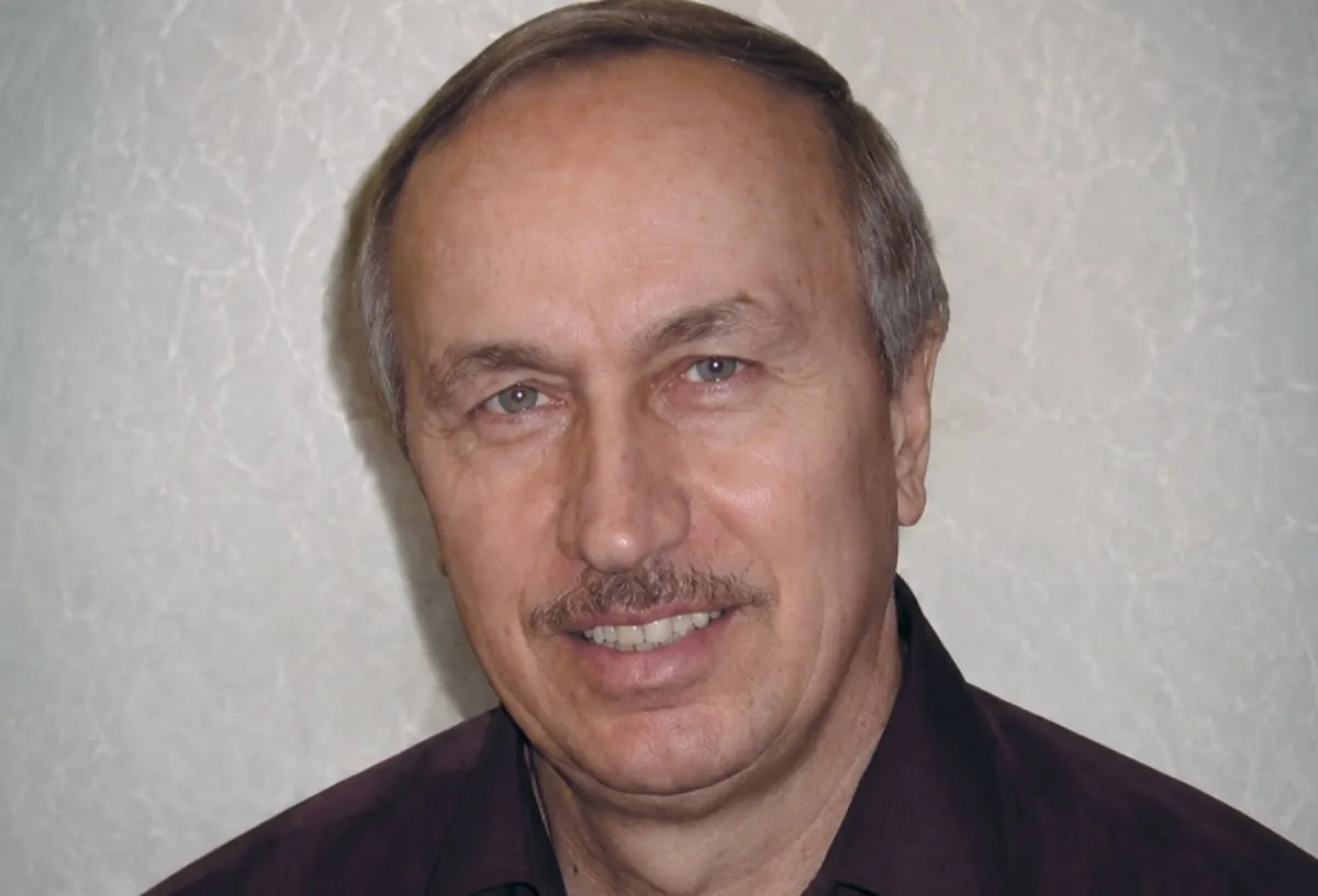 Леонид Глебов, многие годы заместитель главврача по хирургии МСЧ‑1, ушёл из жизни 16 мая. Прощание состоится 19 мая в Воскресенском военном соборе.