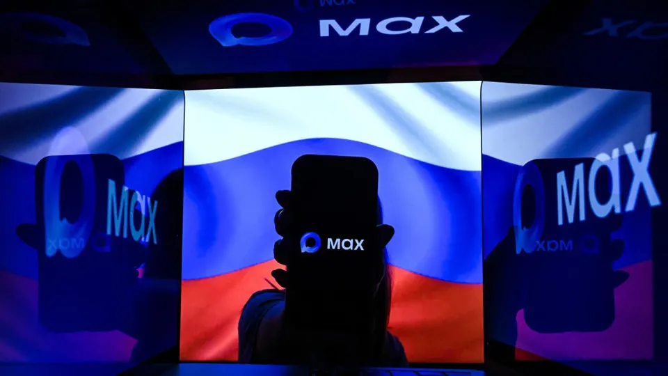 «Билайн», МТС, «Мегафон» и Tele2 подписали стратегические соглашения с разработчиком Max: одноразовые коды, пароли и сервисные сообщения будут приходить в мессенджер. Пользователи выражают опасения из‑за возможного принудительного перевода уведомлений.