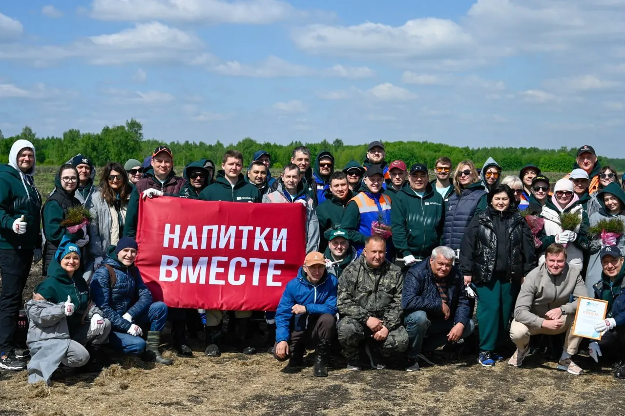 Сотрудники филиала предприятия совместно с региональным минприроды восстановили лесной массив: на участке площадью 4 га высадили 16 тысяч саженцев сосны обыкновенной в рамках корпоративной экологической программы.