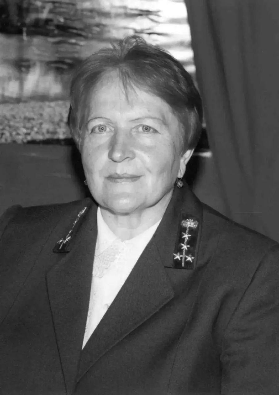 Наталье Николаевой было 77 лет. Она отдала 33 года службе в лесном хозяйстве Омской области. Прощание пройдёт 12 мая в храме на территории ГБ-1 (ул. Перелёта, 7б).