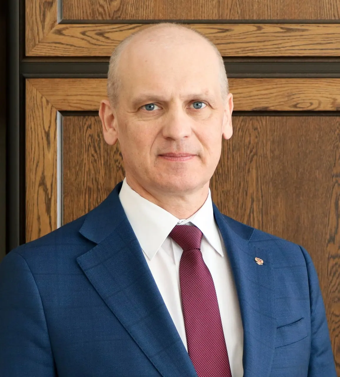 На сайте вуза опубликованы данные о доходах руководства: ректор получил прибавку до 479 тыс. руб., у нескольких проректоров зарплаты в диапазоне 217–318 тыс. руб.