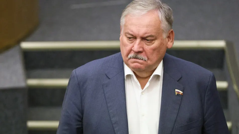 Первый зампред комитета Госдумы по делам СНГ Константин Затулин обвинил Латвию и Эстонию в нарушении обещаний по правам русскоязычного населения. Его заявления прозвучали на фоне законопроекта о возможности применения войск за рубежом для защиты россиян и оценок западных разведок о риске эскалации.