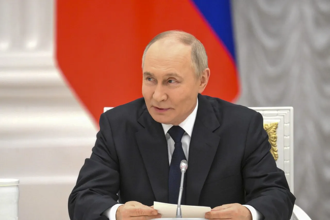 Президент заявил, что Россия способна сдержать любую попытку уничтожения российских баз ПВО в Калининградской области, комментируя слова министра иностранных дел Литвы.