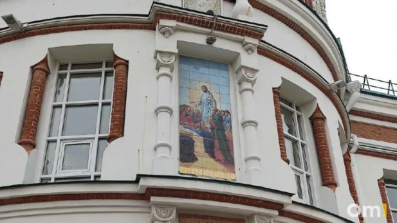 Вечером в Воскресенском соборе состоится встреча святыни. В выходные пройдут молебны с акафистом — 20 июня в 10:00, 13:00 и 16:00; 21 июня в 9:00 службу возглавит митрополит Дионисий.