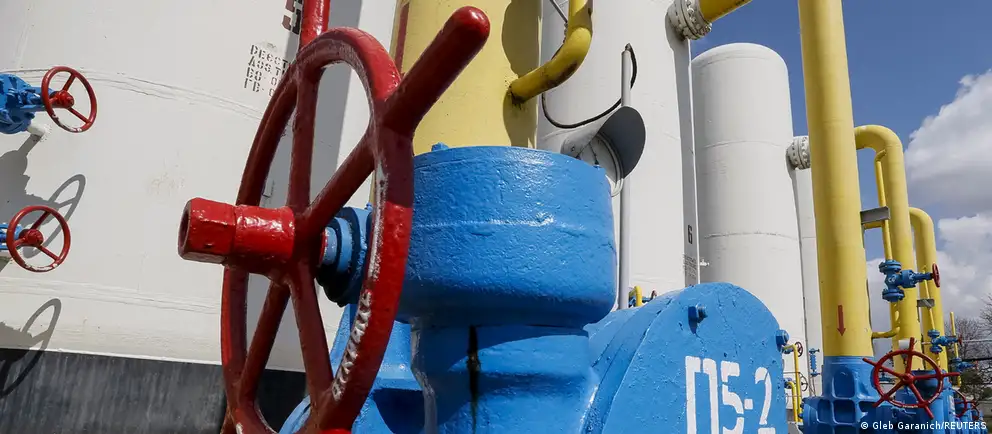 Украина не продлила контракт на транзит российского газа, из‑за чего поставки в Европу изменили маршруты; сильнее всего пострадала Молдова, часть стран нашла обходные пути.