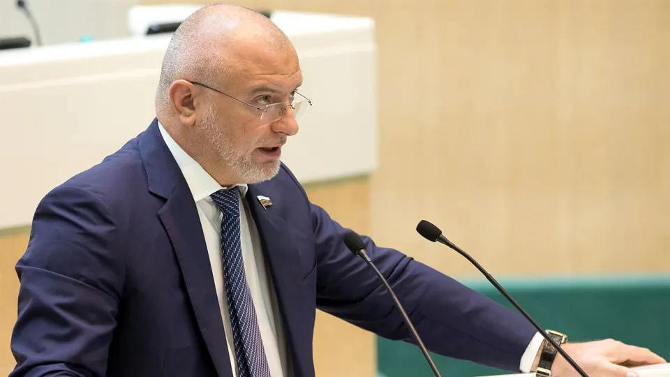 Высокопоставленные российские чиновники последовательно заявляют, что на текущий момент нет планов объявлять новую массовую мобилизацию, однако эксперты предупреждают о возможном возвращении этого инструмента при ухудшении ситуации.