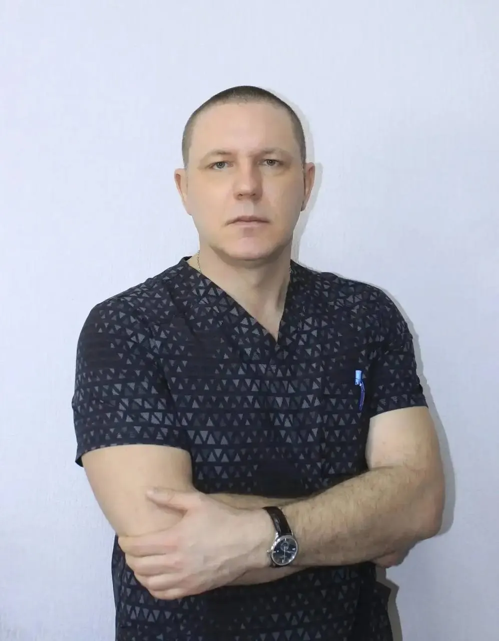 Заведующий отделением гнойной остеологии Сергей Лысенко признан врачом года в Омской области; он также получил приз «Лучший хирург» в региональном конкурсе.