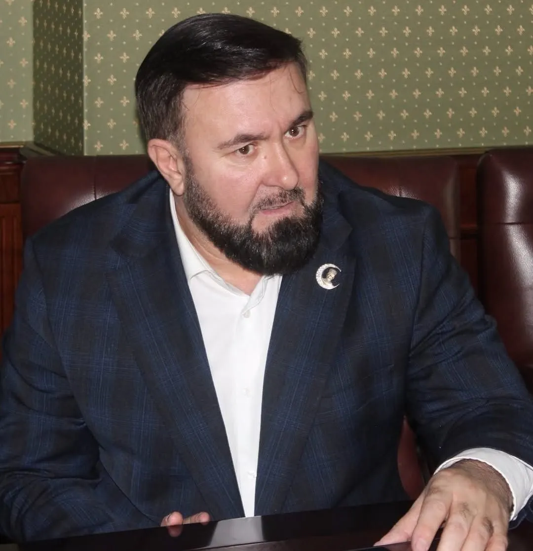 Мансур Солтаев получил государственную грамоту за «укрепление законности и защиту прав и интересов граждан». Ранее ему критически отзывались о действиях в отношении правозащитников и освещались спорные эпизоды с исчезновением женщины.