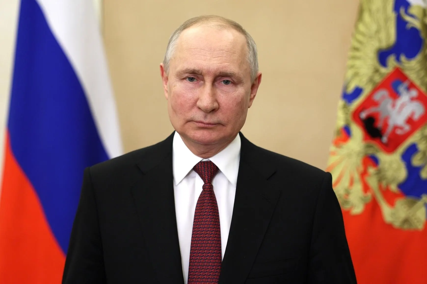Указ, подписанный 12 июня, расширяет круг ветеранов, которым фонд будет оказывать поддержку, включая инвалидов, получивших увечья при отражении вооруженного вторжения и в прилегающих к зоне боевых действий регионах.