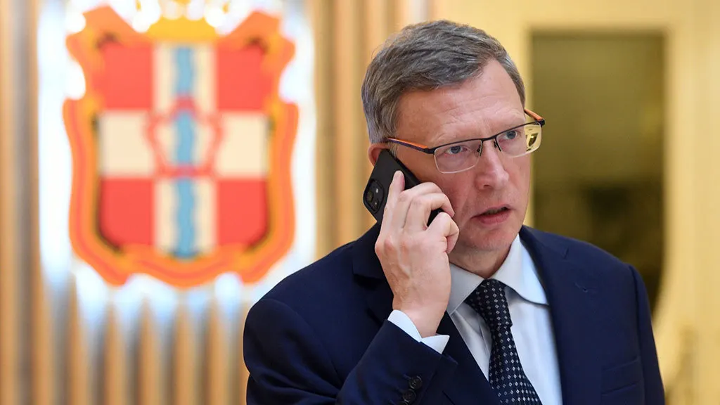 По заявлению предпринимателя следствие рассматривает ущерб более 1,5 млрд рублей: земельные участки якобы проданы, но оплачены не полностью. На имущество подозреваемого наложен арест.