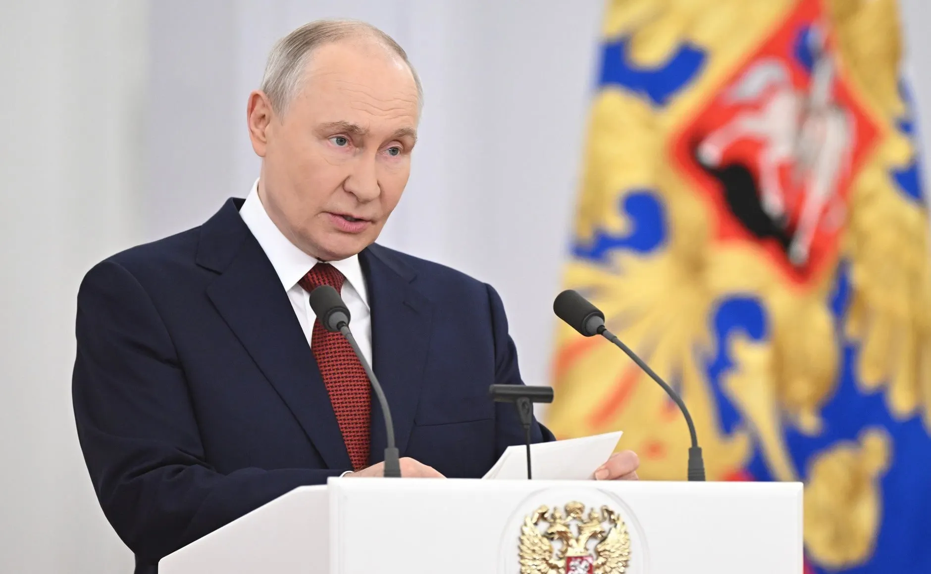 Президент заявил о намерении добиться целей в СВО, охарактеризовал западные санкции как неэффективные, обозначил приоритеты бюджета и подчеркнул, что решения исходят из интересов граждан.