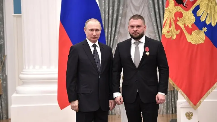 В декларациях ведущих кандидатов «ЕР» указаны акции и облигации зарубежных компаний. В партии заявляют, что соответствующие активы были отчуждены до подачи документов в избирательные органы.