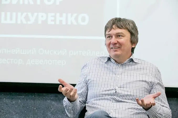Активист направил жалобу после публикации видео с летнего корпоратива, где предприниматель упомянул выступления в образах противоположного пола и песни о лесбиянках.