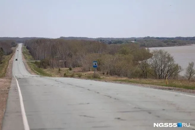 По данным МЧС, в регионе зарегистрировано более 500 аварий: спасатели эвакуировали людей из машин, оказывали первую помощь и фиксировали травмы на месте происшествия.