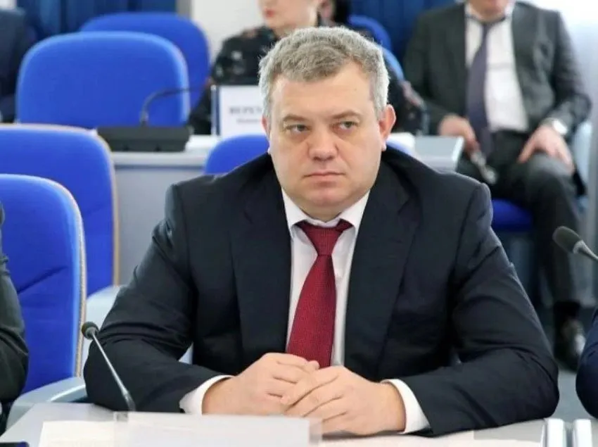 Александр Солод назначен гендиректором Омскэлектро. Он ранее состоял в Омской Думе (2016–2021) и возглавлял филиал ФСК ЕЭС.