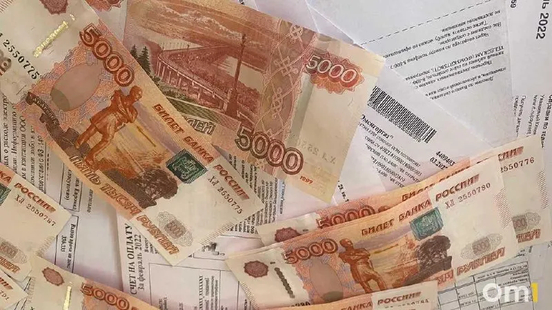 Средняя семья в Омской области в 2025 году тратила на коммунальные услуги и топливо 10,4% расходов; средний месячный платеж — 6382,9 ₽.