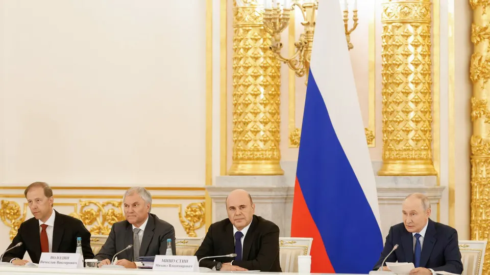 Госсектор и бизнес будут работать над наймом участников боевых действий; обсуждаются новые правила занятости и поддержки ветеранов.