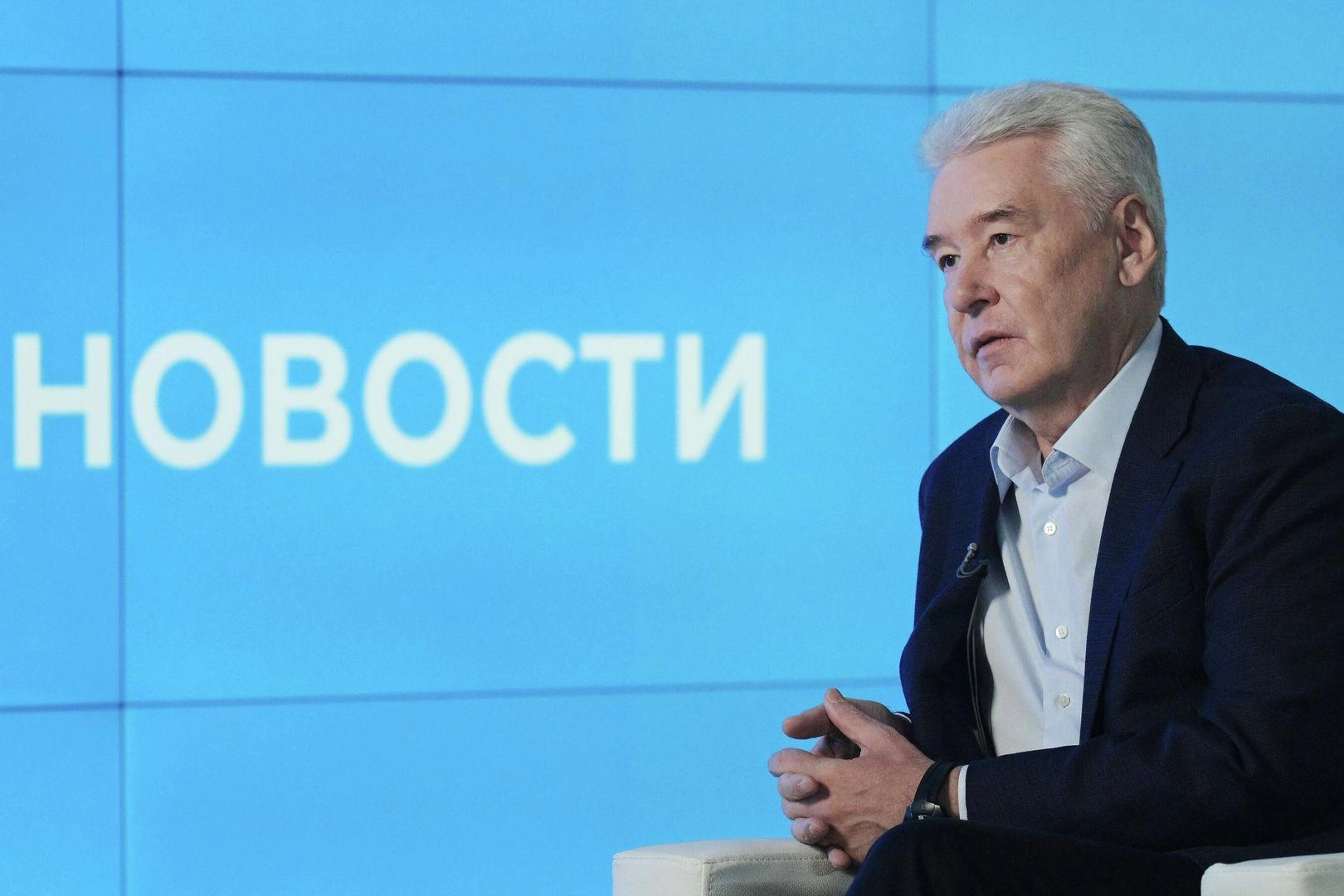 Мэр Москвы заявил, что призывы задействовать экономику на военные нужды противоречат здравому смыслу; без стабильной мирной экономики невозможно обеспечить победу и нормальную жизнь.