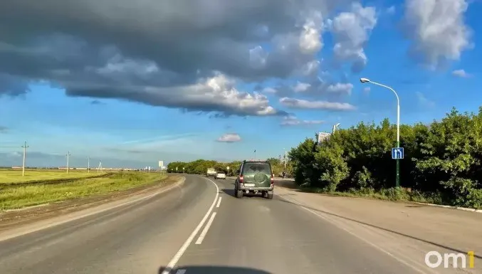 На участке с 108-го по 113-й км восстановлено основание, расширена проезжая часть, уложено новое покрытие, обновлены обочины и дорожная разметка.
