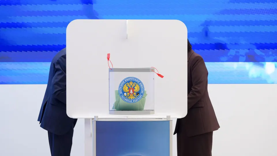 Давление на работников школ, вузов и предприятий перед выборами зафиксировано в нескольких регионах страны.