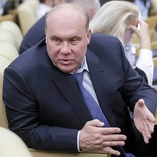 Член комитета Госдумы по обороне Андрей Колесник предложил установить праздник для участников специальной военной операции и определить дату на последнее воскресенье марта.