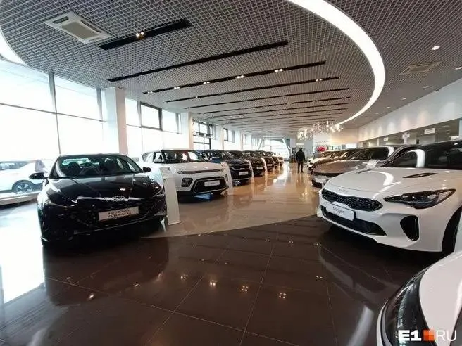 За три месяца спрос на подержанные авто в Омске вырос примерно на 19%, чаще всего покупали транспорт стоимостью до двух миллионов рублей. Также наблюдается рост в диапазонах 2–8 млн ₽; лидеры по маркам — Subaru, Lexus и Chevrolet.