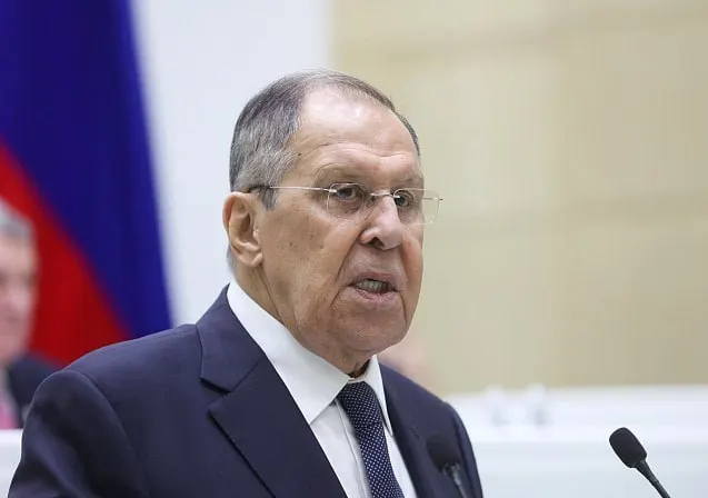 Лавров заявил, что закрытие дипломатических представительств Германии после инцидента с беспилотником в Лейпциге напоминает начало эскалации и уроки истории не выучены.