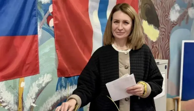 Бывшая мэр Омска и депутат Госдумы Оксана Фадина избрана сенатором Омской области в Совет Федерации на первом заседании регионального парламента.