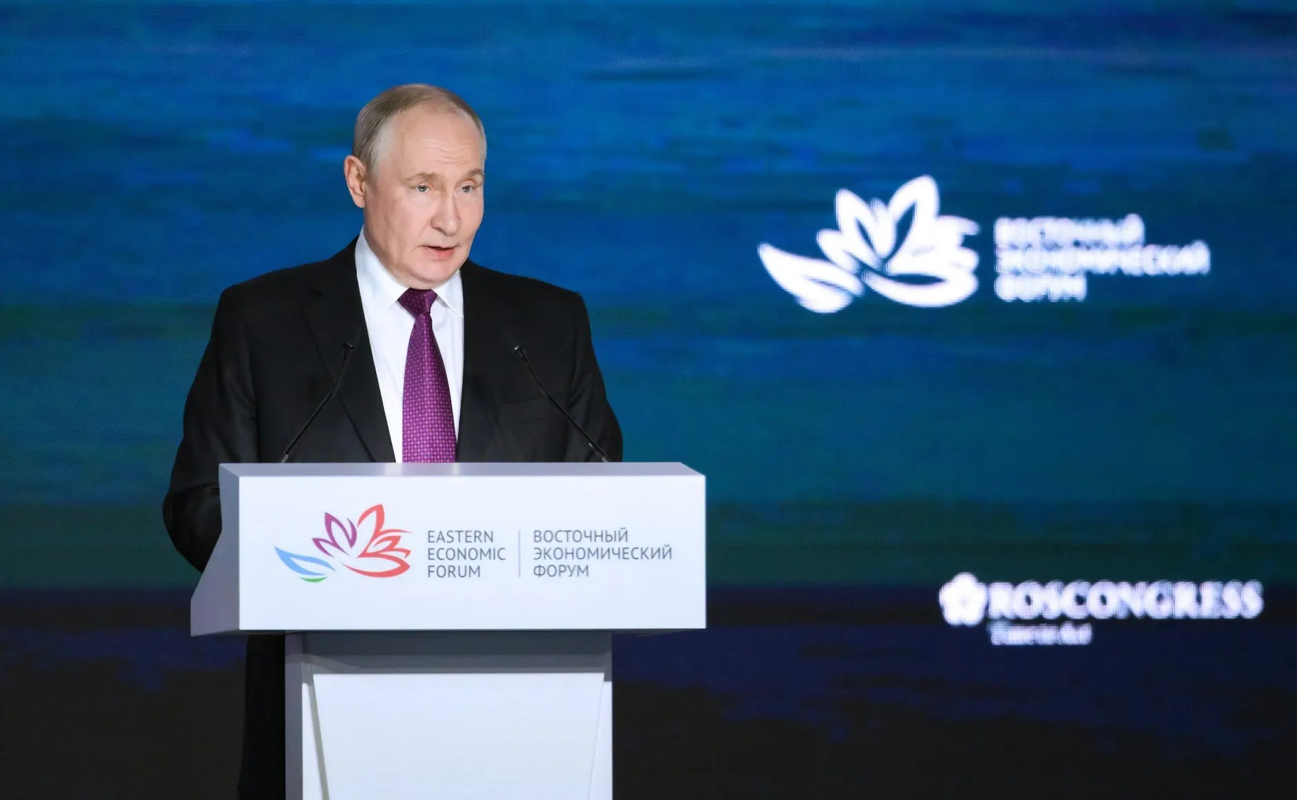 Президент заявил, что демография остаётся одним из главных вызовов, и подчеркнул, что специальная военная операция не является основным фактором снижения рождаемости.