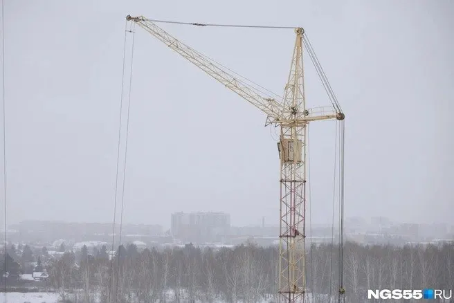 Положительное заключение выдано на проект застройки жилого дома на пересечении улиц Химиков, Лаптева и проспекта Королева в Омской области. Площадь объекта около 12,2 тыс. кв. м и запланировано 144 квартиры.
