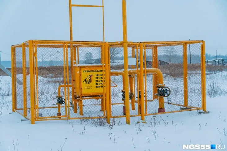 Контракт на инженерные изыскания и прокладку газопровода протяжённостью 7,7 км заключён с компанией Омскстройресурс; заказчиком выступает Омскгазстройэксплуатация.