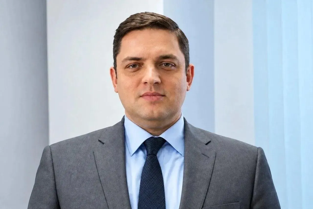 Назначение на пост председателя Омского областного суда предложено и поддержано рядом должностных лиц; кандидат — Роман Марченко, ранее работавший в ФСБ и возглавлявший Таганрогский городской суд.