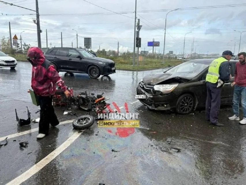 35-летний водитель не пропустил 17-летнего велосипедиста у арены G-Drive; пострадавшего госпитализировали. Обстоятельства ДТП устанавливаются полицией и прокуратурой.