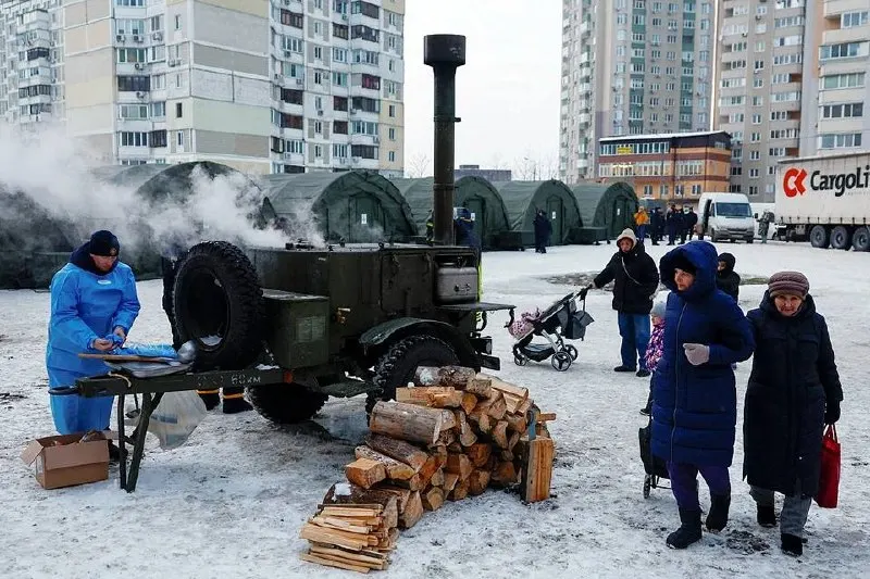 Международная комиссия ООН пришла к выводу, что российские власти систематически атакуют энергетическую инфраструктуру Украины, что квалифицируется как военные преступления и преступления против человечности; доклад передан Генеральной Ассамблее ООН 26 октября.