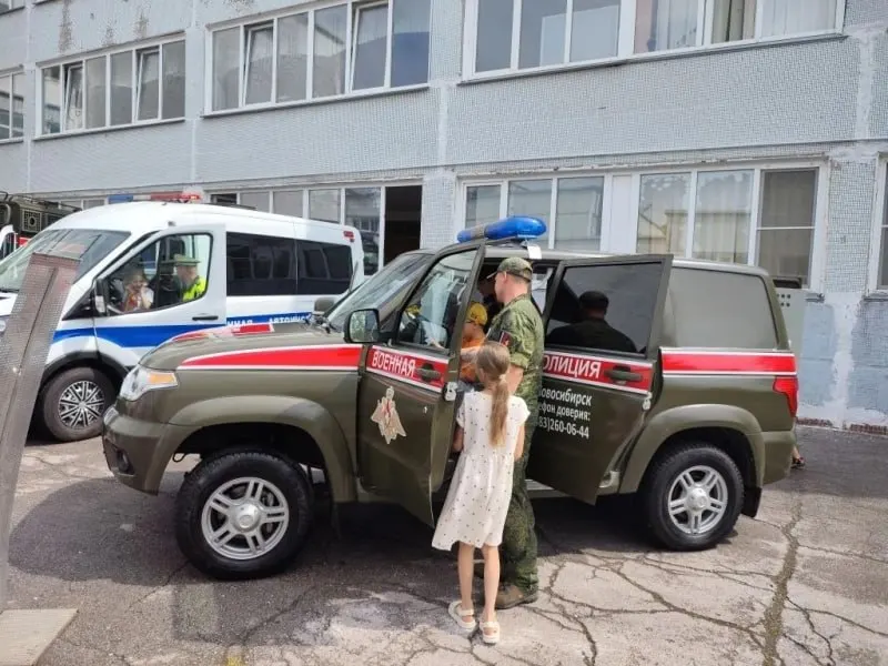 Министерство обороны предложило расширить полномочия военной полиции: опрос граждан, проверку документов, обследование объектов и участие в розыске разыскиваемых, а также возможность работать в гражданской одежде.