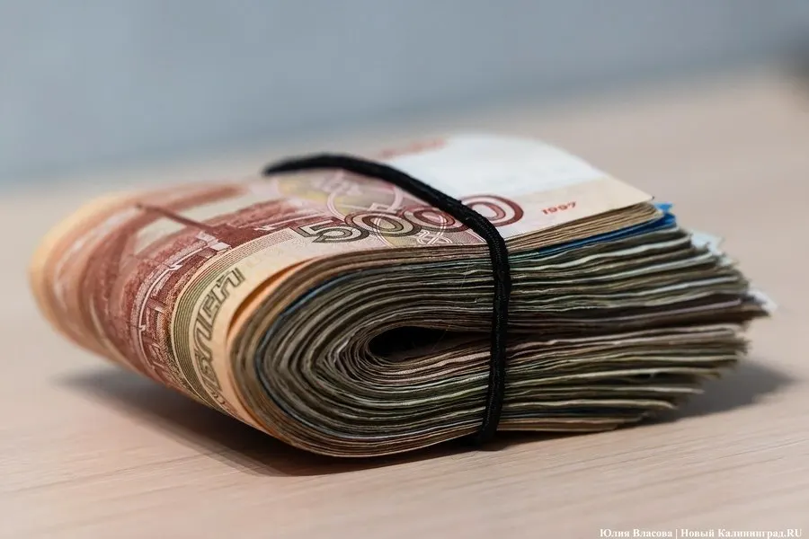 Объем выдачи потребительских кредитов достиг 212,8 млрд рублей, а совокупный кредитный портфель — 263,4 млрд; снижение ставки до 14% повлияло на динамику.