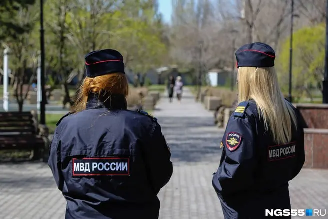 Гражданка, обучавшаяся за счёт бюджета, не отработала предусмотренный срок и была обязана вернуть деньги. Имущество арестовано, выезд за пределы РФ временно запрещён до полного погашения.