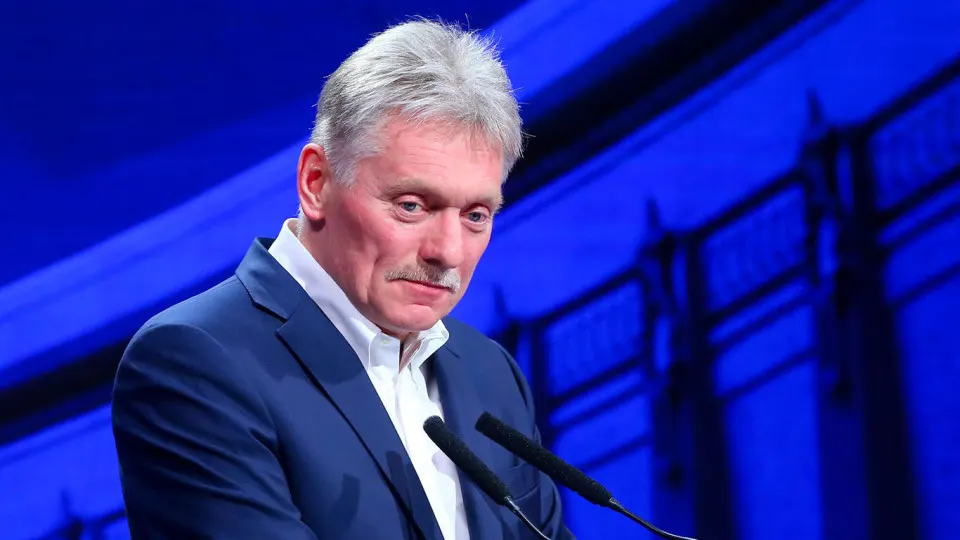 Москва заявила, что в день выборов по Украине удары не будут нанесены и акцентировала на долгосрочном мире, в то время как Киев и Запад обсуждают условия голосования на фоне конфликта.
