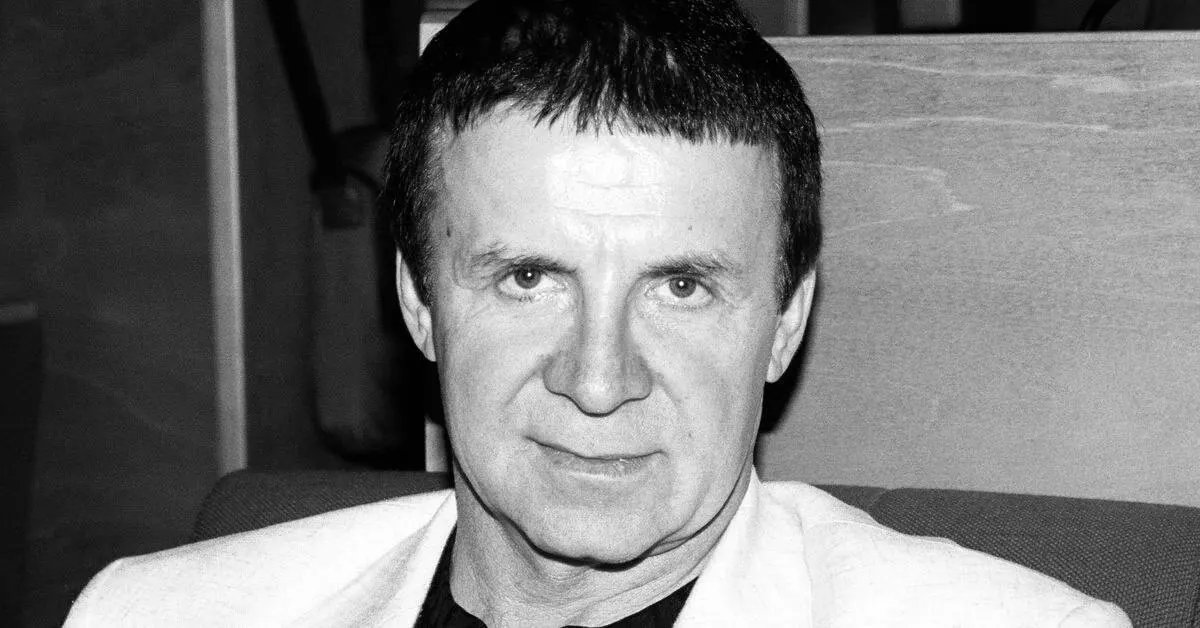 Сообщают о кончине Анатолия Кашпировского; подробности выясняются.