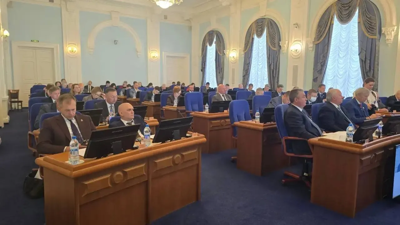 Разработан законопроект, ограничивающий розничную продажу вейпов и никотинсодержащей продукции, а также устанавливающий требования к площадям торговых точек в регионе.