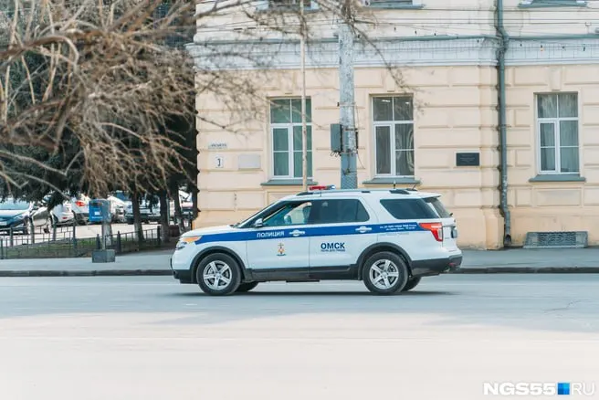 51-летний сантехник сообщил по номеру 112, что в городской больнице заложено взрывное устройство; проверка показала, что угрозы нет.