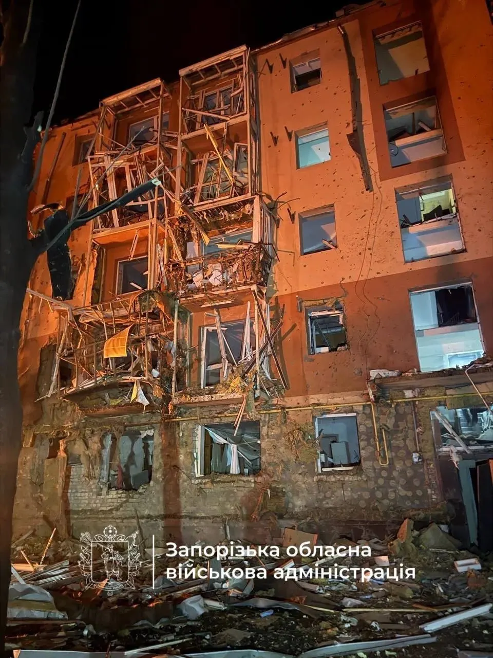 За ночь зафиксированы удары беспилотников по регионам и массированная ракетная активность по Украине; рассмотрение дела о призывах к терроризму и новые санкции.